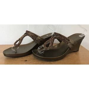 Mossimo Vegan Bronze Glass Beaded Sparkle Jeweled Wedge Heeled Sandals 8 38.5